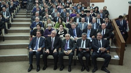 Səlim Müslümov 8 nəfər vəzifəli şəxsi işdən çıxardı