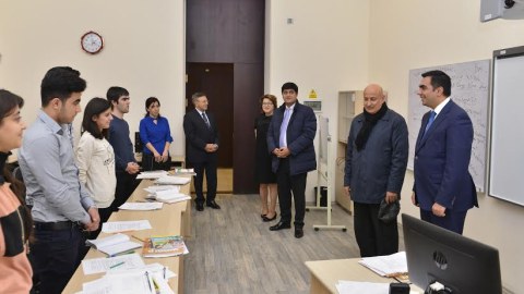 ISESCO-nun baş direktoru Bakı Ali Neft Məktəbində - FOTO