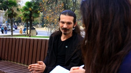 Bakıda yaşayan türkiyəli musiqiçi: “Azərbaycanlı dinləyicilərin gözəl musiqi zövqü var” 