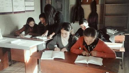 Ucqar kəndə göndərilən ilk qadın müəllimə: “Birinci dərs günü hər kəs “müəllimə gəlir” deyirdi” - MÜSAHİBƏ