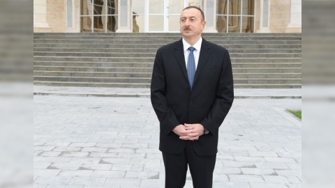 "Bəzi hallarda vətəndaşlar müalicə üçün xaricə üz tuturlar” 