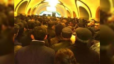  Bakı Metrosunda problem 