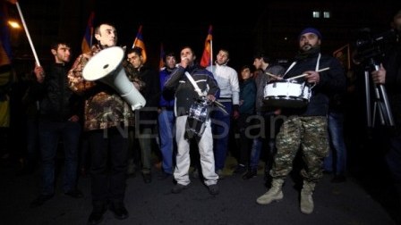  MSK-nın qarşısında Sarqsyanın istefasını tələb olunur  - FOTO  