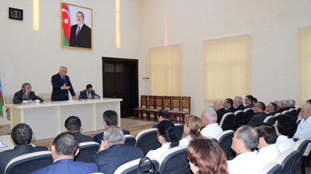 İcra başçısı həkimlərə nöqsanlarla bağlı tapşırıqlar verdi