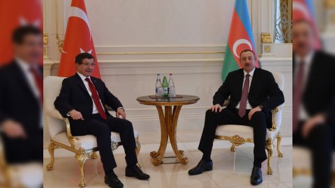 Əliyevlə Davudoğludan ortaq bəyanat: "Bütün məsələlərdə bir yerdəyik"