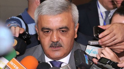 Rövnəq Abdullayev “Günəşli” yatağındakı yanğın yerinə gedib