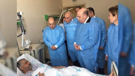 Parlamentin Səhiyyə Komitəsinin üzvləri xəsarət alan neftçilərə baş çəkib - FOTOLAR