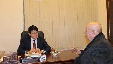 Fuad Muradov seçiciləri Milli Məclisdə qəbul edib 