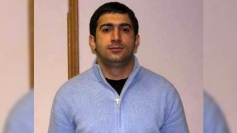 Rövşən Lənkəranskinin dəstəsi belaruslu “qanuni oğrular”ı statusdan məhrum edib