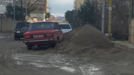 Badamdarın yollarını dağıtdılar – FOTOLAR