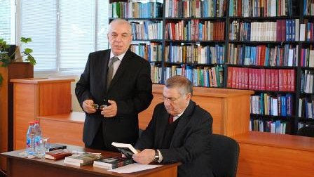 Sovet imperiyasını ifşa edən əməkdar jurnalistlə görüş oldu - FOTOLAR