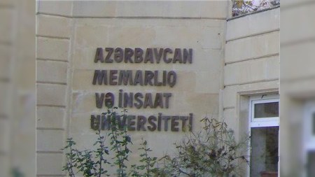 Memarlıq və İnşaat Universiteti işcilərini mükafatlandırdı