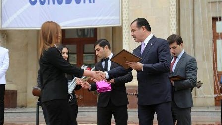 Gəncədə 1000 nəfər Qarabağ əlilinə bayram sovqatı verilib - FOTO