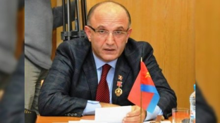 Kommunist Partiyası Araz Əlizadəni "ucuz siyasətçi" adlandırdı 
