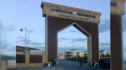 “Sınıq Körpü”də gömrükçülərlə sürücülər arasında insident olub – RƏSMİ