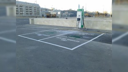 “Greencar” enerjidoldurma məntəqəsini istifadəyə verdi