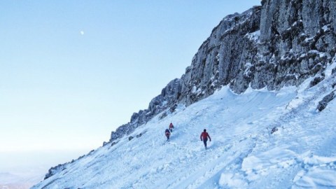 Rusiyalı turistlər Qarabağın məşhur Kirs dağında - FOTOLAR