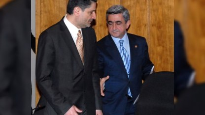 Sərkisyan keçmiş baş naziri səfir vəzifəsindən azad etdi