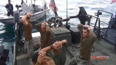  İran  ABŞ hərbçilərinə diz çökdürüb - Video  