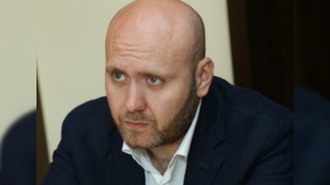 Azərbaycanda telekanal rəhbəri vəzifəsindən çıxarıldı