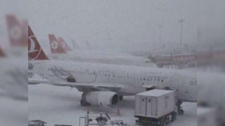  Bakı-İstanbul aviareysləri yenidən təxirə salınıb   