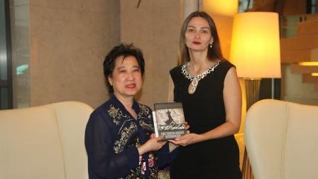 Azərbaycanlı deputatın Tailand görüşləri - FOTO