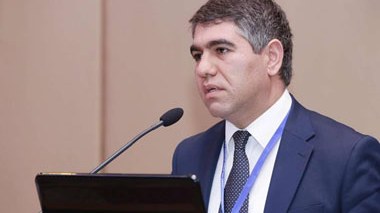 “Dollar qıtlığı yaratmaqla, “qara bazar” formalaşdırılır” - İqtisadçıdan Mərkəzi Banka TƏNQİD 