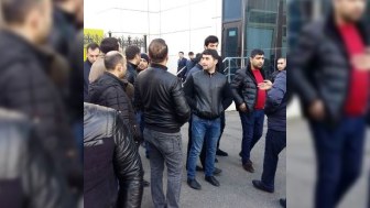 Ziya Məmmədova məxsus şirkətin qarşısında aksiya - FOTO