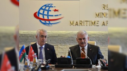 Bakı-Tbilisi-Qars dəmir yolu layihəsinin icra vəziyyəti müzakirə olunub  