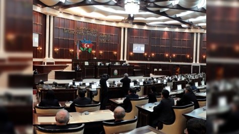 Deputatdan psixoloqlara İTTİHAM: “Diletant bəyanatlarla çıxış edirlər” 