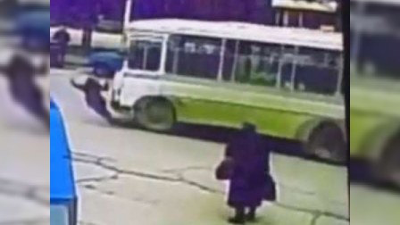  Sumqayıtda avtobus gənc qızın üstündən keçdi - VİDEO