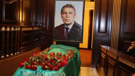 Cəlal Əliyev qardaşı Aqil Əliyevin yanında dəfn olundu