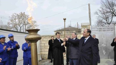 Bərdədə daha üç kəndə qaz verildi- FOTO