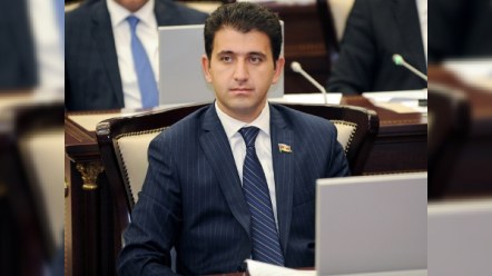 Müsavat deputat Naqif Həmzəyevə uduzdu 