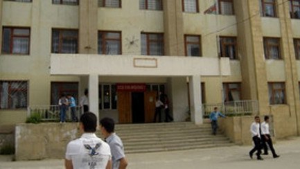  Naxçıvan məktəblərində nöqsanlar aşkarlanıb 
