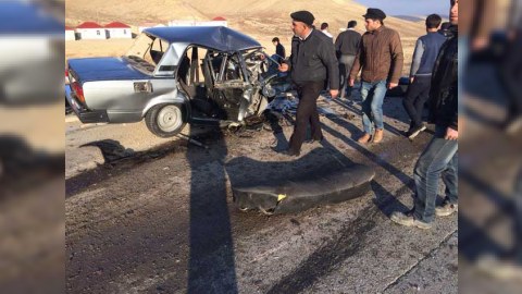 Bakı-Qazax yolunda ağır qəzası - 2 ölü, 1 yaralı