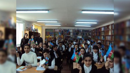 Şagirdlər dövlət rəmzləri ilə bağlı məlumatlandırılıb