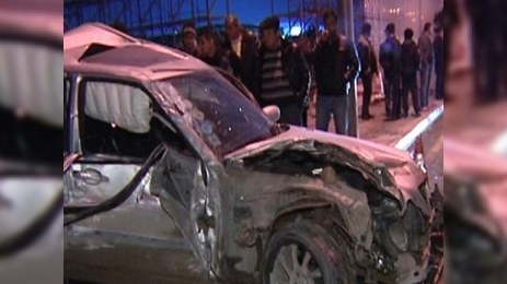 Xaçmazda ağır qəza - 3 maşın toqquşub: 2 ölü, 5 yaralı...