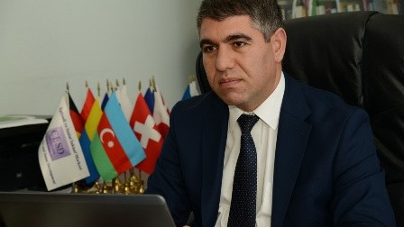 İqtisadçı 3-cü devalvasiya BARƏDƏ: “İstənilən “sürpriz” gözləmək olar”