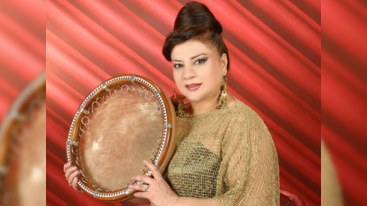 Səkinə İsmayılova "Şöhrət" ordeni ilə təltif edildi