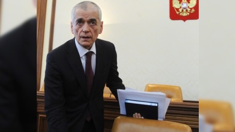 Rusiya baş naziri müavininə töhmət verdi