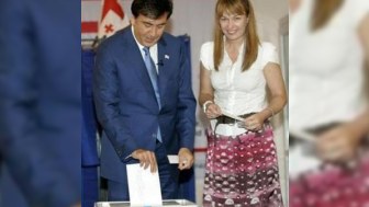 Saakaşvilinin arvadı seçki siyahısına başçılıq edəcək 