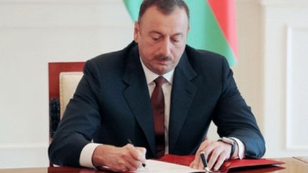 Prezident tikinti ilə bağlı qanuna dəyişiklik etdi