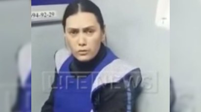  Moskvada azyaşlı qızın başını kəsən qadın danışdı - Video 