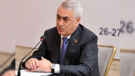 Cavid Qurbanov Naxçıvana getdi - dəmiryoluna görə