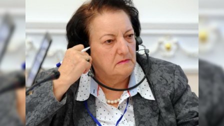 Ombudsmanın hesabatı gündəlikdən çıxarıldı 
