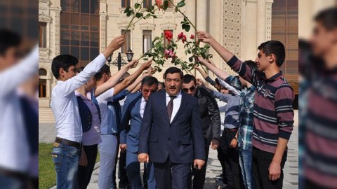 Şagirdləri istismar edən icra başçısı işdən çıxarıldı - SƏRƏNCAM