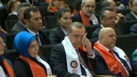 Türkiyə prezidenti qadınlar bayramında ağladı - Video 