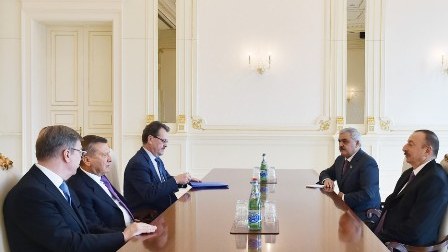 İlham Əliyev “Qazprom”un sədri ilə danışdı