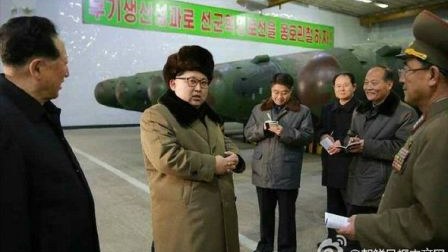 Şimali Koreya lideri atom bombasını nümayiş etdirdi – FOTO 